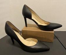 NINE WEST Black Faux Reptile Heel Size 8M