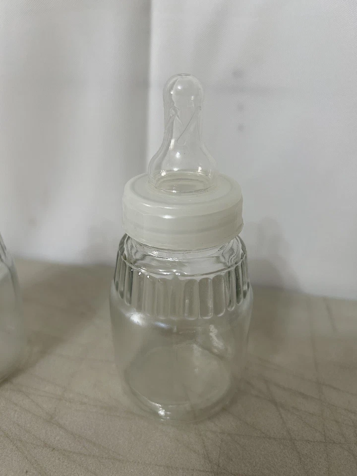 2 biberones de vidrio vintage Gerber Juice muñecas renacidas prematuro recién nacido tamaño Foto 3 de 3