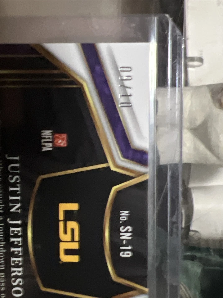 2023 Panini Select Football Gold #/10 Justin Jefferson  - Image 4 of 4