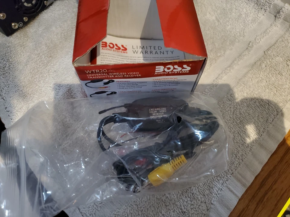 New! Boss WTR20 35 feet Universal Car Wireless Video  Receiver - Image 3 of 3