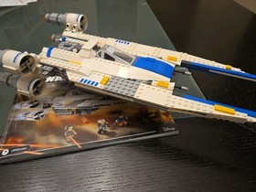 LEGO STAR WARS U-WING 75155 (Complete Set and Manual, missing a Fig)