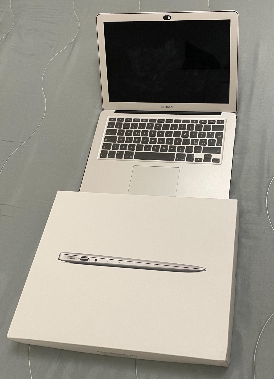 Apple MacBook Air 13,3" 2015 (Intel Core i5, 1.60GHz, 8GB RAM, 128GB SSD)