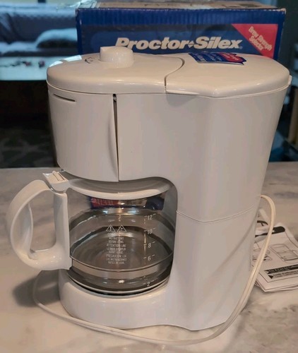 Proctor Silex white 12 Cup 41331 Auto Pause & Serve Brew Strength Coffee Maker - Picture 7 of 11