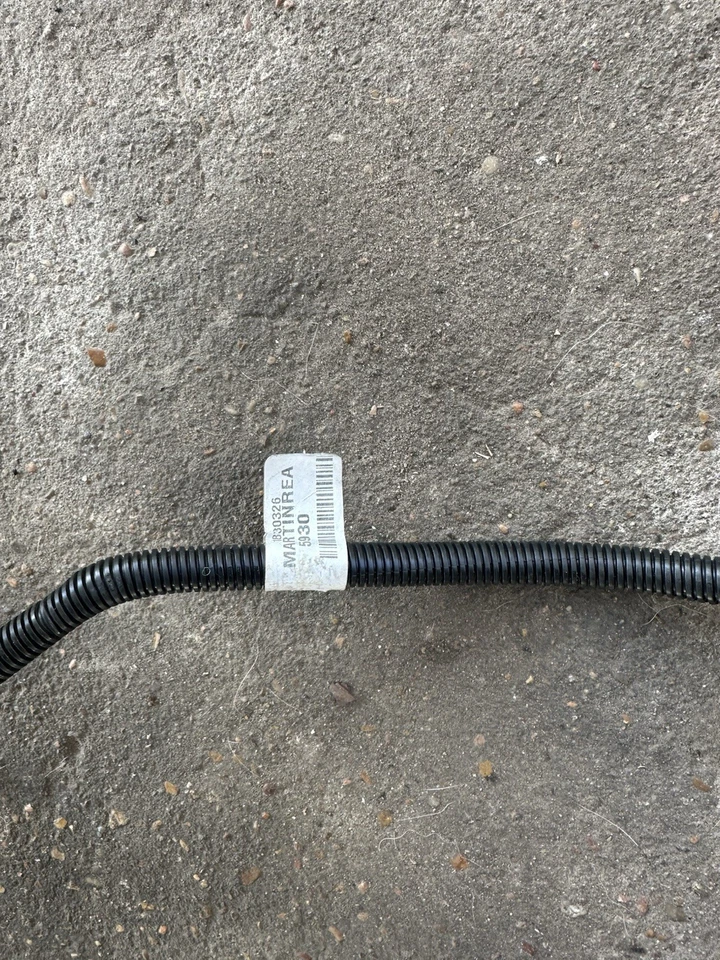 Chevy Camaro SS Fuel Line 2010 2011 2012 2013 2014 2015 - Imagem 3 de 3