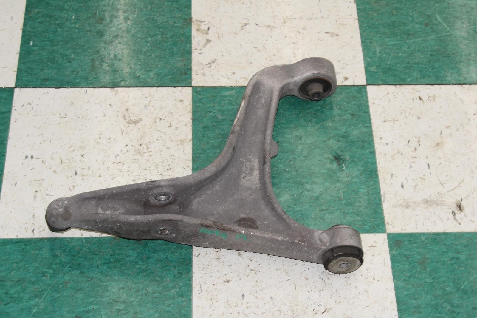 Maserati Ghibli 2014-2017 Front Left Lower Control arm
