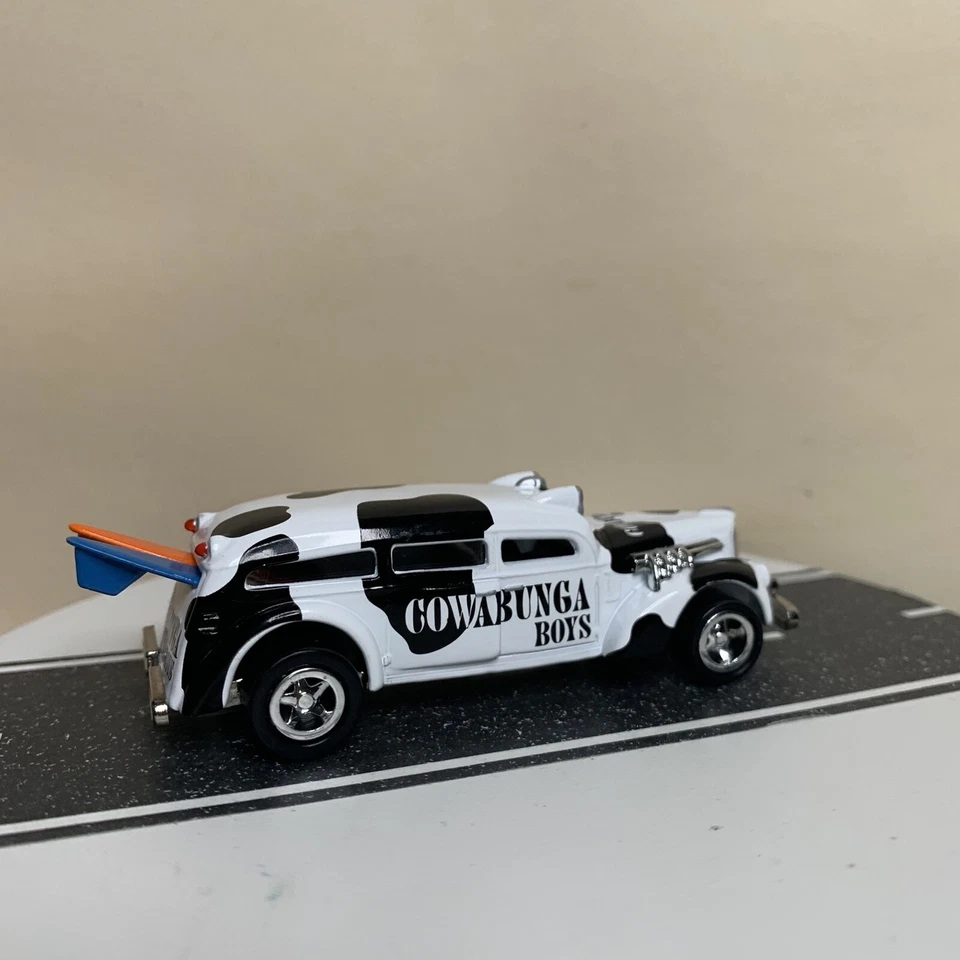 Cañas de surf Johnny Lightning Packard Cowabunga niños blancas con manchas de vaca negras casi nuevas Foto 2 de 4