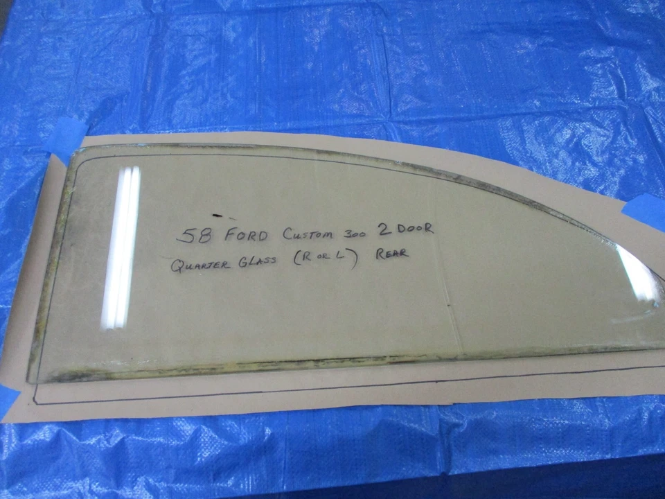 Cuarto de vidrio patrón 1957 1958 Ford Custom 300 sedán de 2 puertas transparente diestro o derecho Foto 2 de 4