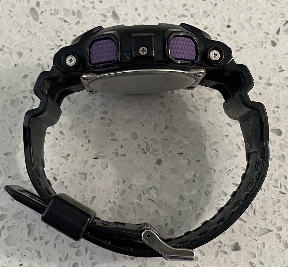 G-Shock Casio Watch GA110-HC Black w Purple/blue Face | eBay display picture 2