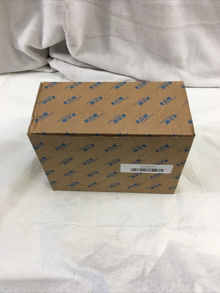 XTFC012BBA Motor Controller Type F 8-12A 110/120VAC 3Ph B Frame 1NO 1NC 50/60Hz - Image 2 of 4