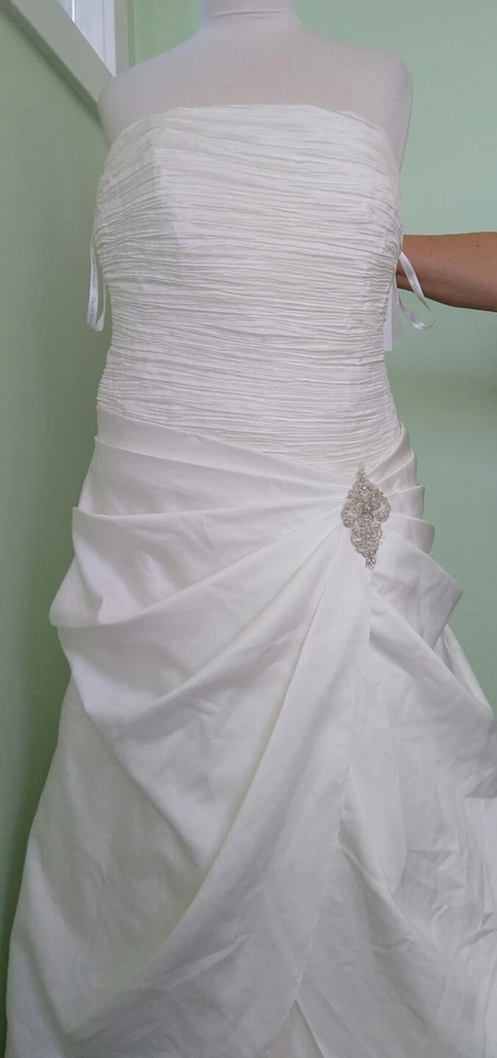 David's Bridal Ivory Wedding Dress Sz 22 NEW MSRP $499 SAVE $350 Off Retail  - Image 2 of 4