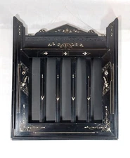 Antique Victorian Eastlake Hanging Wall Pocket Magazine Newspaper Mail Rack