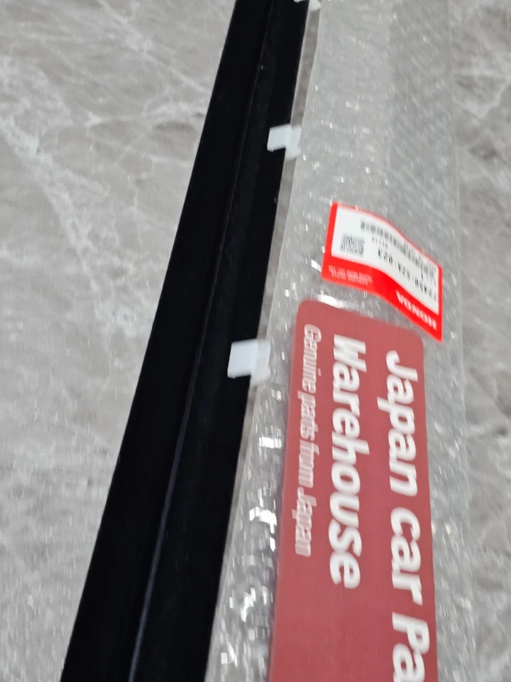 Genuine Honda OEM S2000 AP1 AP2 window Molding Left Side 72450-S2A-023 - Image 4 of 4