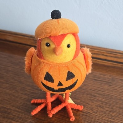 Gourdo Halloween Pumpkin Bird Figurine Orange Fabric 2022 Seasonal Collectible