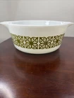 Vintage Pyrex 475-B Verde Avocado Green Square Flowers 2 1/2 Qt Mixing Bowl MCM