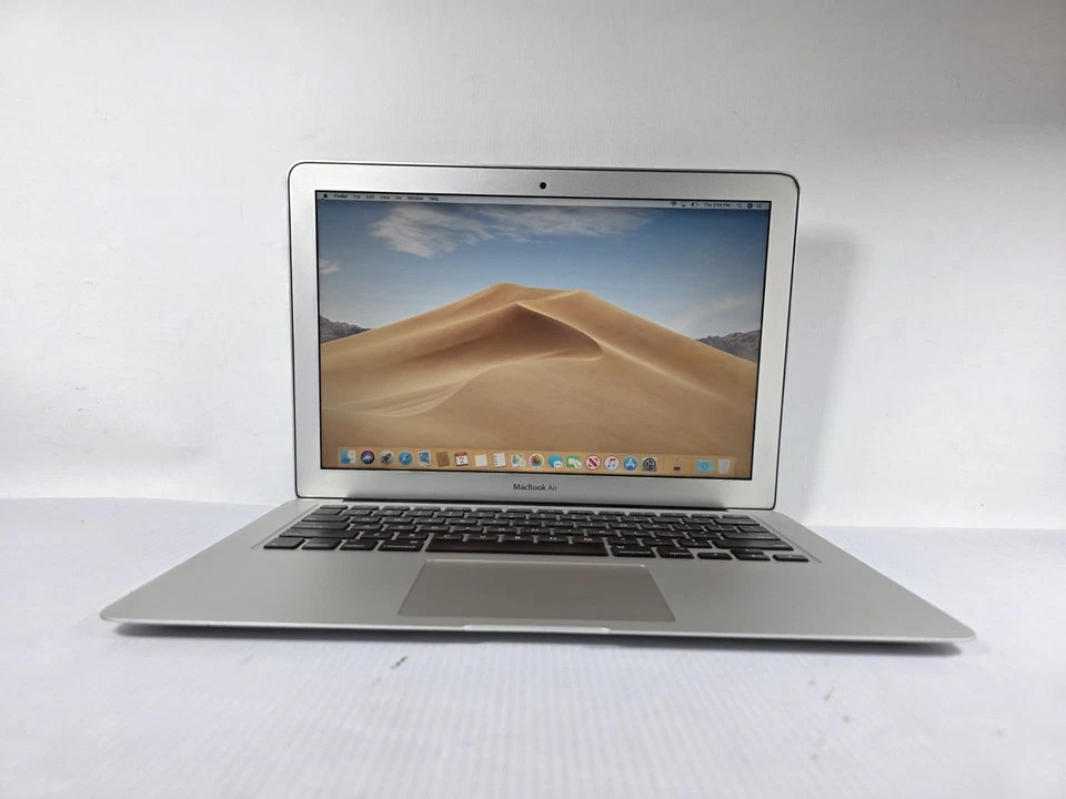 Apple Macbook Air  Mid 2013 13.3" I7 1.7GHz 4GB 256GB SSD Laptop  - Image 2 of 4