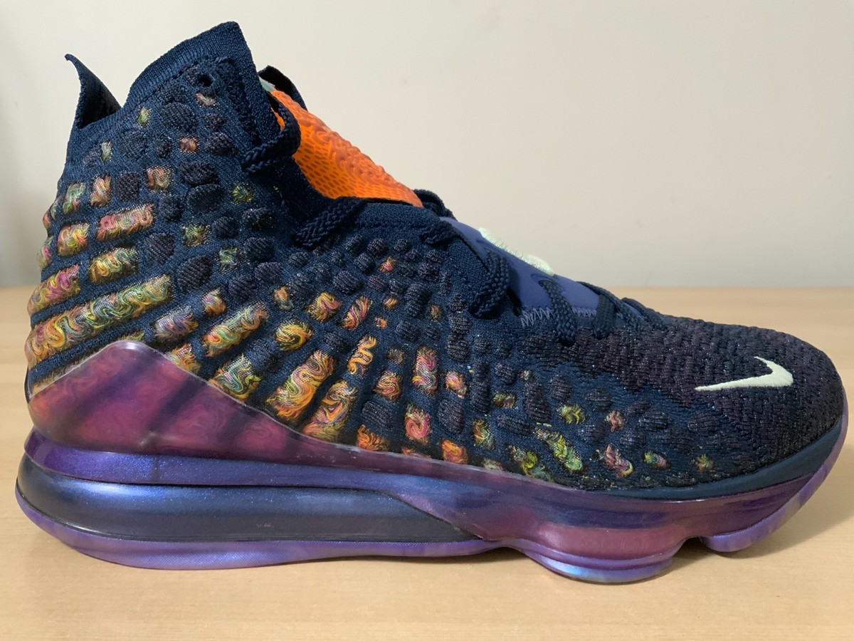 新品(31cm)レブロン17 LEBRON ⅩⅦ モンスターズ MON Nike LeBron 17 MONSTARS SPACE JAM (Navy/Multi-Color-Black) Sz