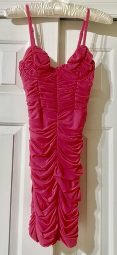 H:ours Estelle Women’s Pink Mesh Bodycon Mini Dress