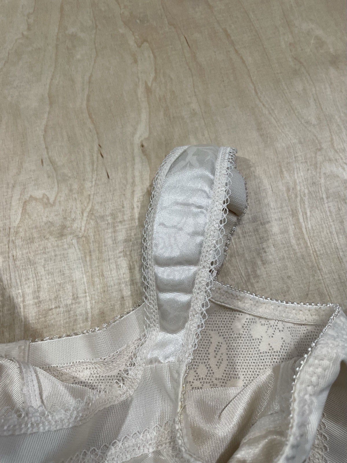 Underscore Bra 40DD/E Satin Wireless Unlined Full… - image 4