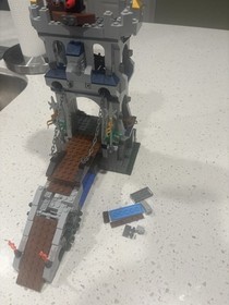 LEGO Castle: Drawbridge Defense (7079)