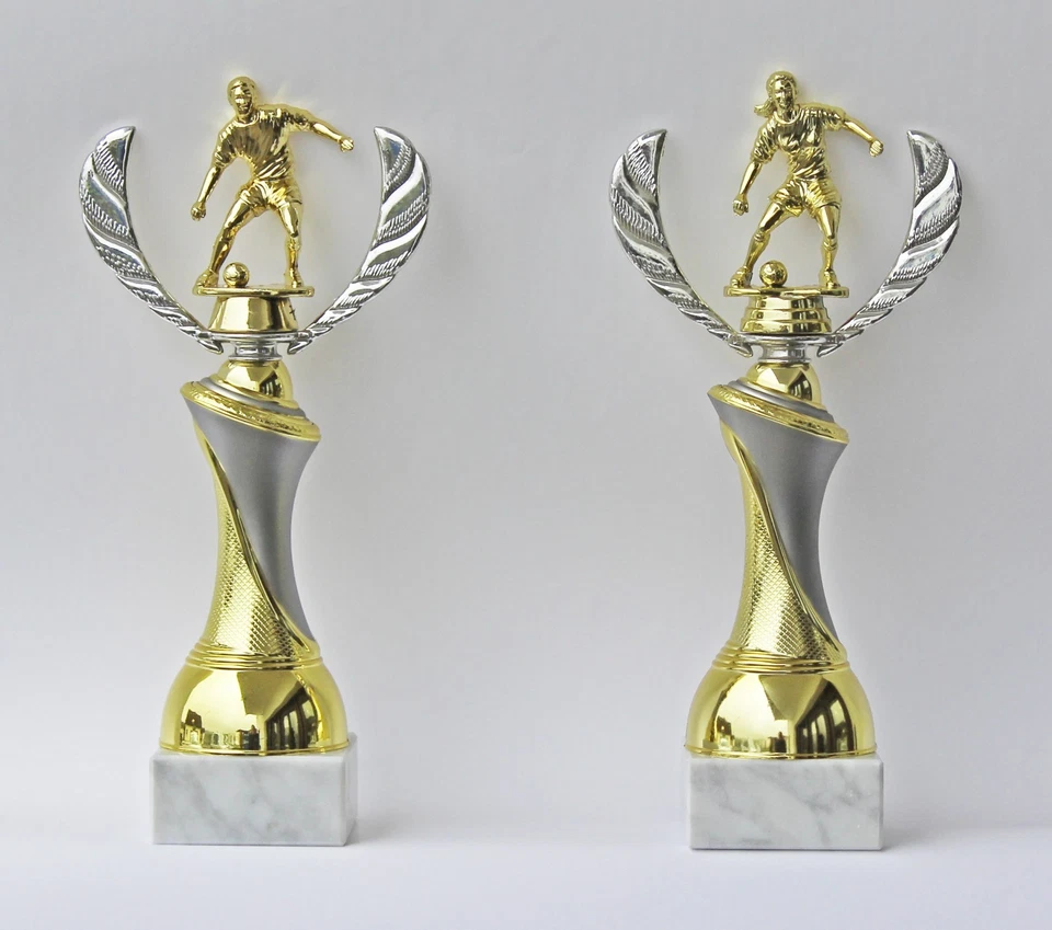 LÜCK POKALE Pokal,Pokale - Fußball Damen oder Herren Figur inkl.Gravur