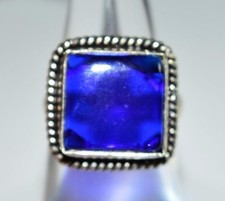 VTG .925 Sterling Silver Dark Blue Glass Cabochon Ring Size 6.75