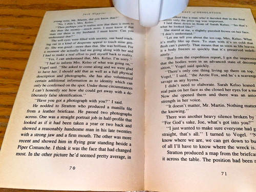 East of Desolation von Jack Higgins - New York Times Bestseller - Taschenbuch - Bild 5 von 6