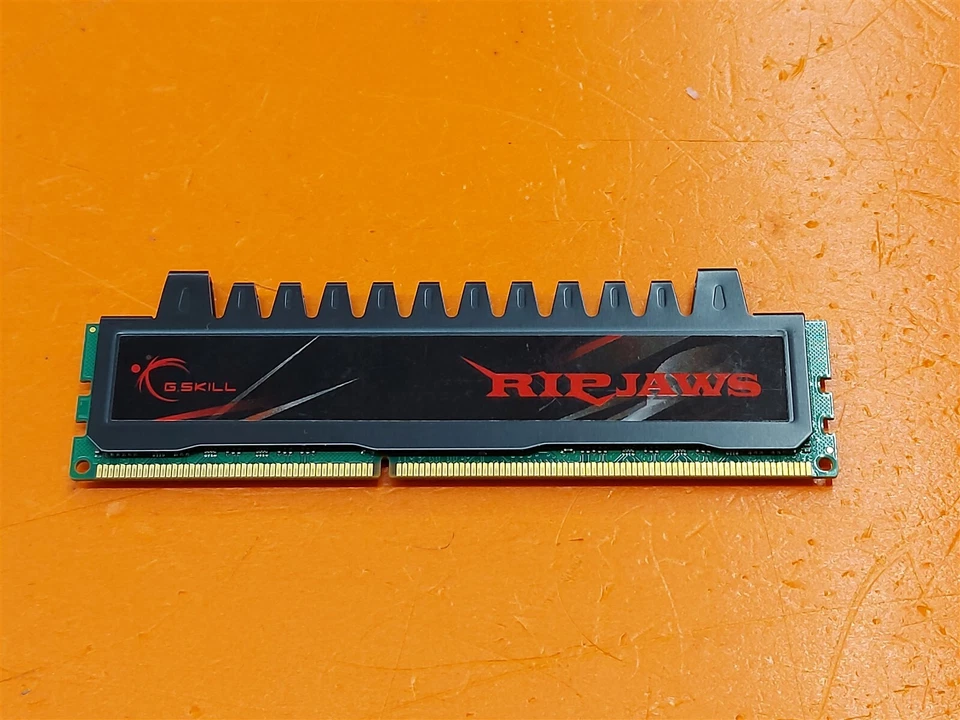 ⭐️⭐️⭐️⭐️⭐️ G. Skill Ripjaws F3-10666CL7D-4GBRH Desktop Memory RAM 2GB Stick - Image 3 of 3