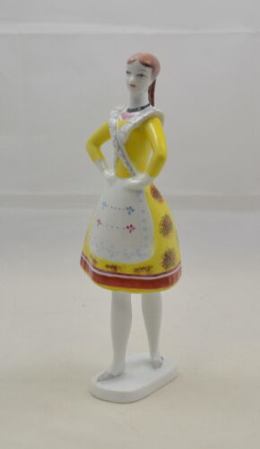 Hollohaza Hungary - Figur - Frau im gelben Kleid - Tracht  - Afbeelding 1 van 4