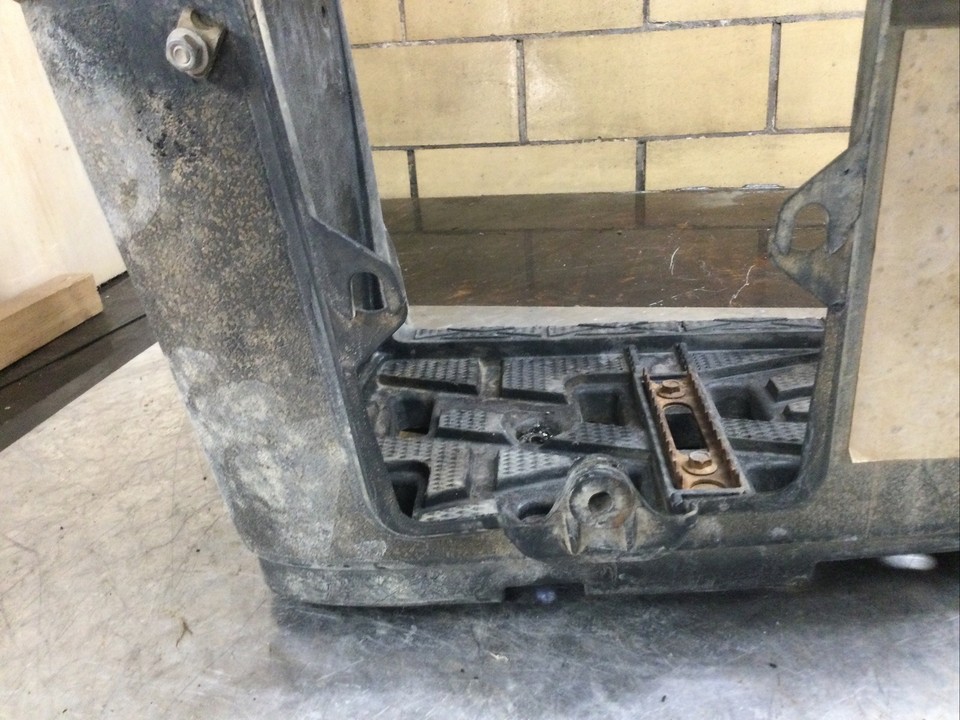 Footwell Left Footrest 3B4274530100 Yamaha 2011 Grizzly 700 EPS