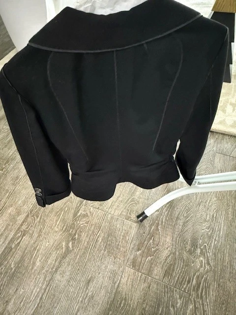 Chaqueta de mujer Louis Vuitton - negra, lana de cordero talla FR 36 Foto 4 de 4