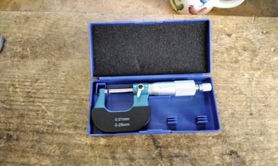 0,25 mm - 0,01 AUSSENMESSSCHRAUBE 
