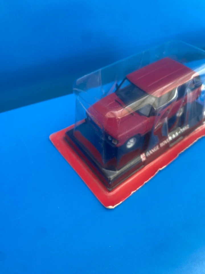 IXO - Range Rover 3.5 1982 - Miniature Collection 1/43 - Photo 3/4