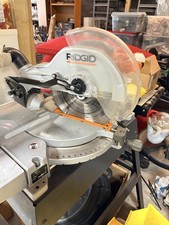 RIDGID 15 Amp 12 in Miter Saw - Excellent Condition With Table