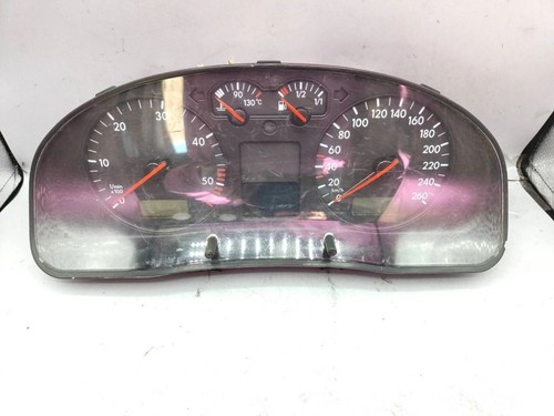 3B0920822A Volkswagen PASSAT B5 TDI 2000 Tacho Kombiinstrument