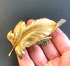 Vintage Coro Brooch Pin Pave Rhinestone Leaf Gold Tone Curled Brushed READ