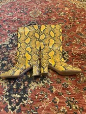 AERA Boots Womens 39 US 8-8 1/2 Vegan Leather See Pics Pre Owned