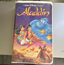 Walt Disney Home Video Aladdin VHS 1991 NTSC G Clamshell Digitally Mastered