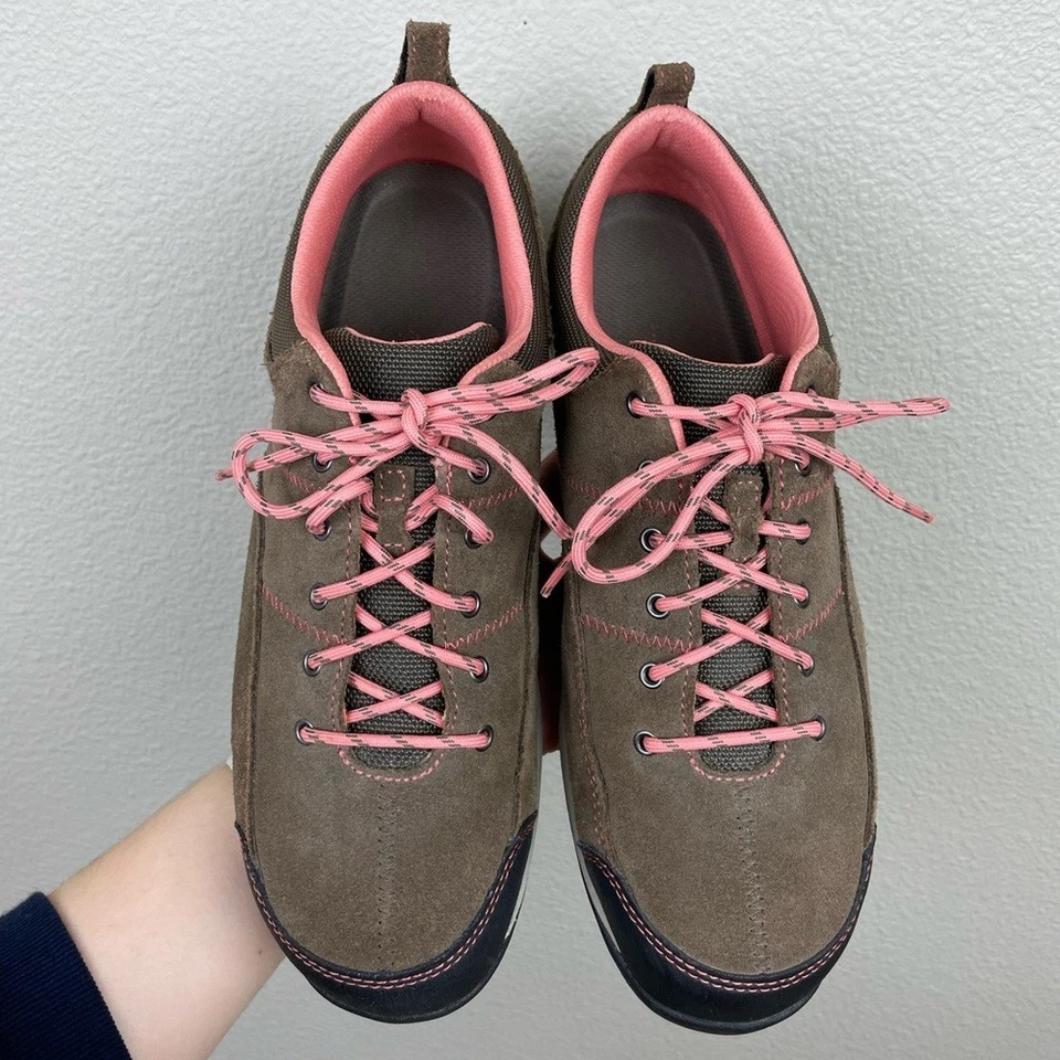 L.L. Bean Women's 10 WIDE Feldspar Suede Hiking Sneakers Brown Leather Gorpcore - Image 3 of 4