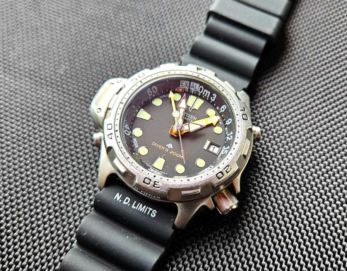 Citizen 200 m (20 ATM) Water Resistance Diver Wristwatches for