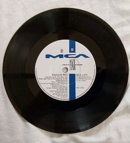 Stephanie Mills-Something In The Way Vinyl 7" Single.1989 MCA 1375. - Picture 4 of 4