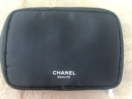 Chanel Brush Makeup Brush Set of 5 Brushes BNIB FREE US S/H - Picture 2 of 4
