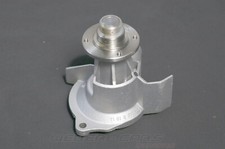 Pompe à eau BMW 524