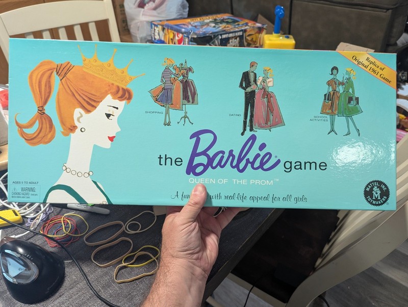 THE BARBIE GAME QUEEN of the PROM 1961 Replica Board Game 100% COMPLETE 2006