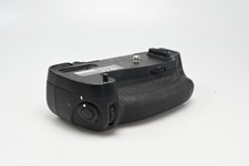 Genuine OEM Nikon MB-D16 Multi Power Battery Pack Grip for D750 G427