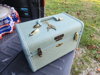 HAWAIIAN BLUE SAMSONITE STREAMLITE TRAIN BEAUTY CASE TRAVEL MAKE UP WITH KEY VTG