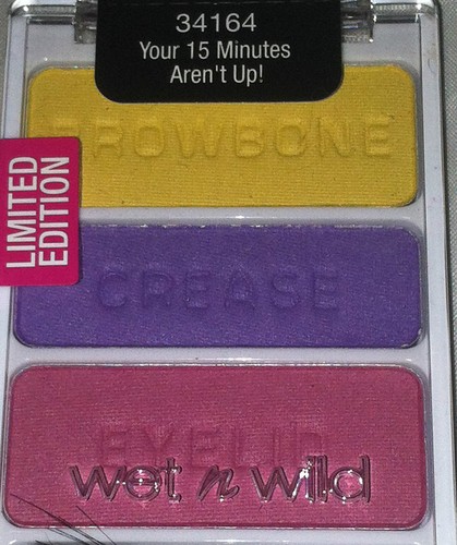 Wet n Wild Color Icon Eye Shadow Trio * 34164 YOUR 15 MINUTES AREN'T UP ! * New - Picture 3 of 6