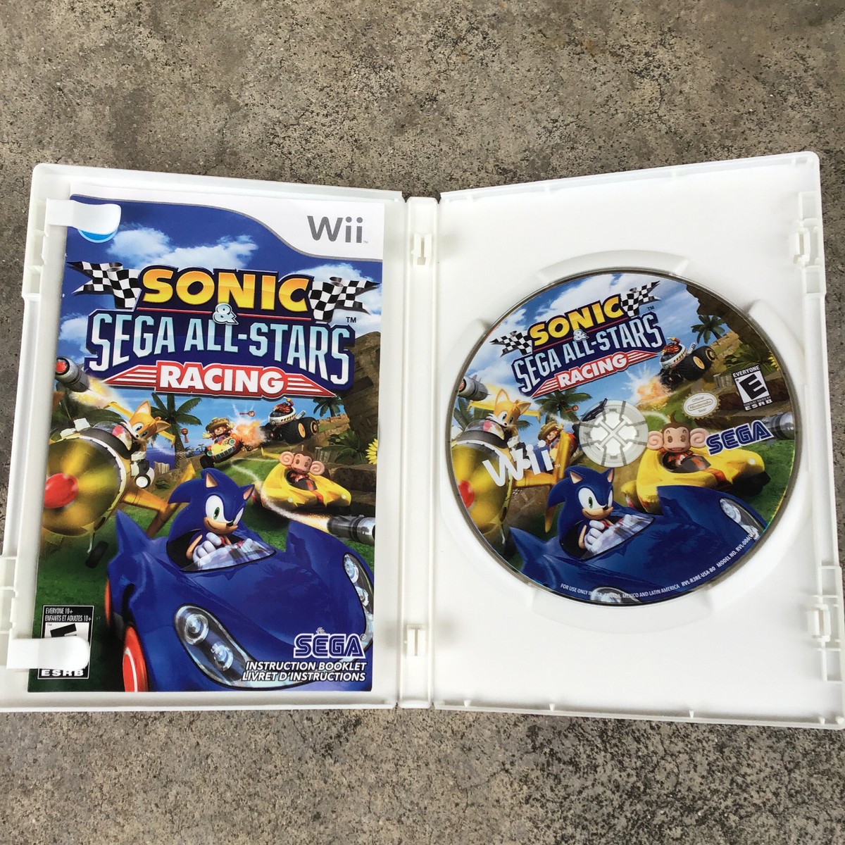 Sonic & Sega All-Stars Racing (Nintendo Wii, 2010) Complete