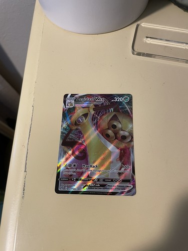 Pokémon TCG | Aegislash VMAX 127/185 Holo Ultra Rare | Vivid Voltage - Picture 4 of 4