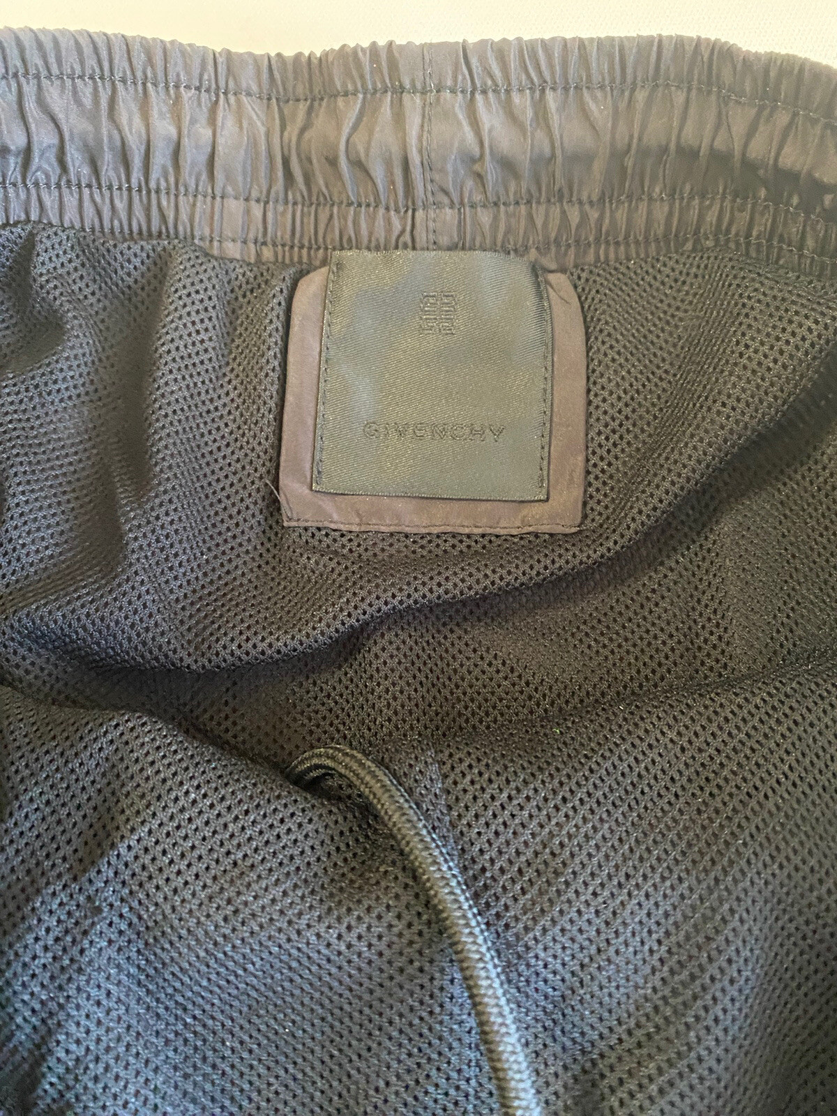 Picture 4 of 15