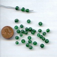 100 VINTAGE GLASS EMERALD 4mm. SMOOTH HAND MADE ROUND BEADS 7294